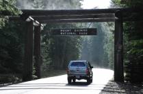 Chegando ao Mount Rainier National Park, no estado de Washington, oeste dos Estados Unidos
